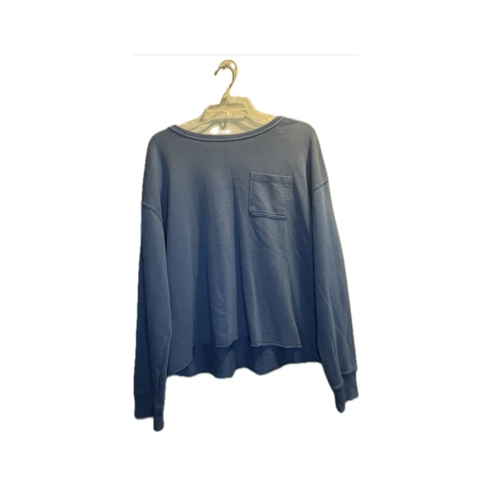 UNIVERSAL THREADS GOODS CO. Blue Cropped Long-sleeve Shirt